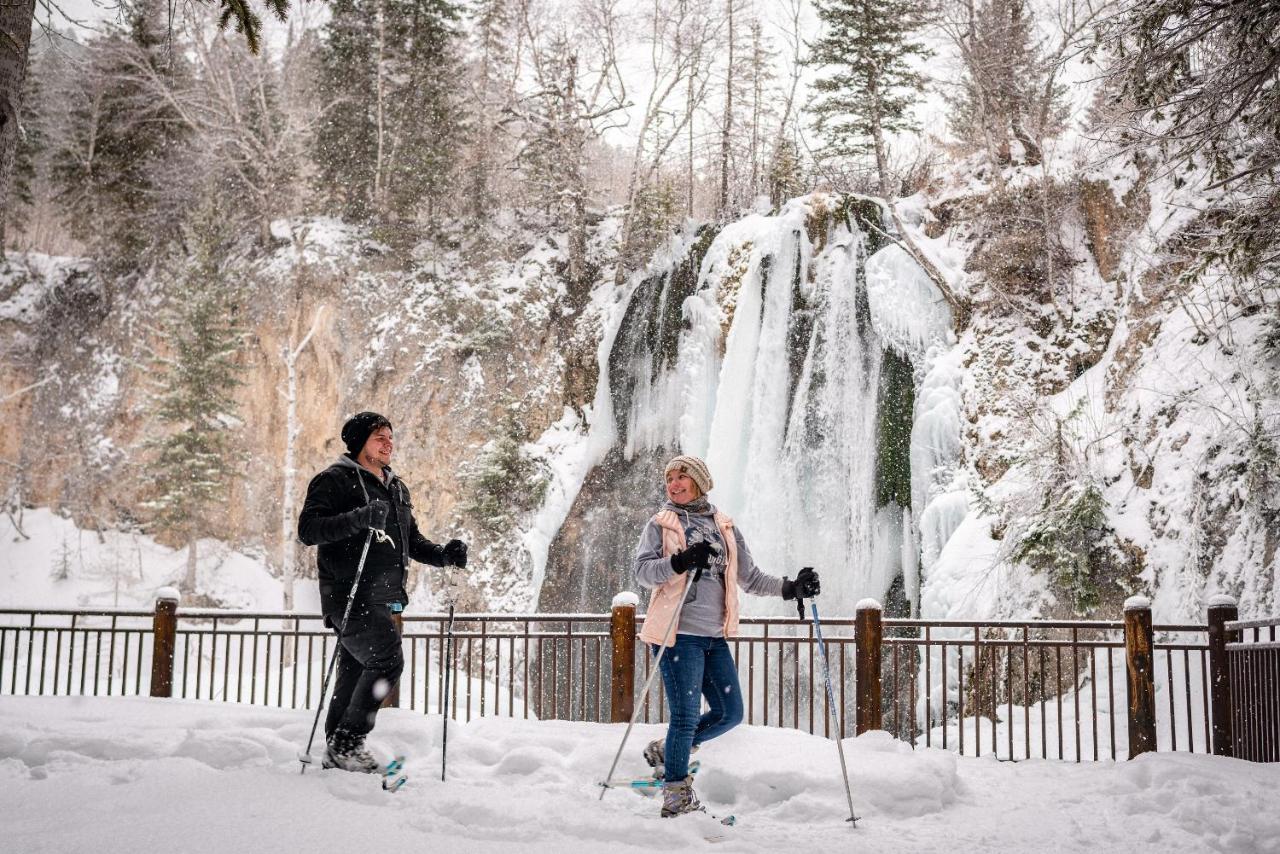 Spearfish Canyon Lodge מראה חיצוני תמונה