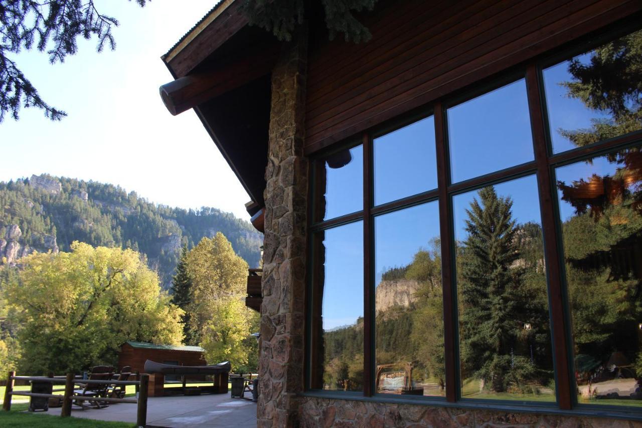 Spearfish Canyon Lodge מראה חיצוני תמונה